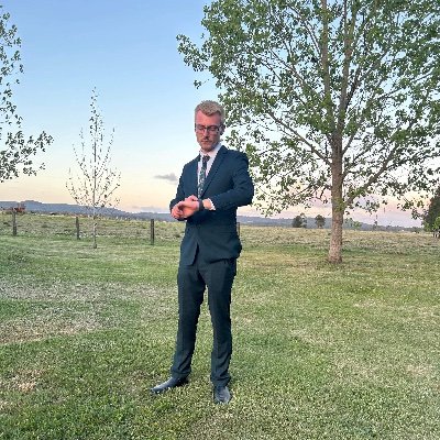 30 year old gay Aussie with suit fetish