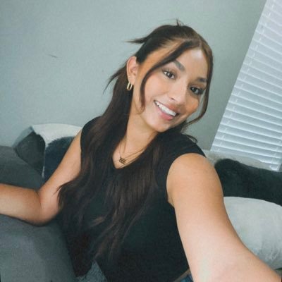 xoxo_gllooria's profile picture. 