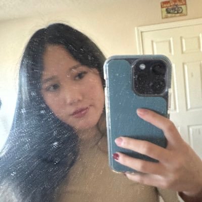 AvaAivy's profile picture. 