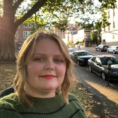 kaitlinjclark's profile picture. in love with the moon ••• she/her