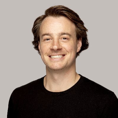 Variety Gaming Streamer and Content Creator
--Host of ctrl+alt+delete Podcast
--Host of Over the Middle Podcast
