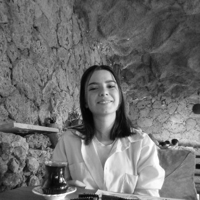 Dilan25594373's profile picture. Eğitimci 🌼