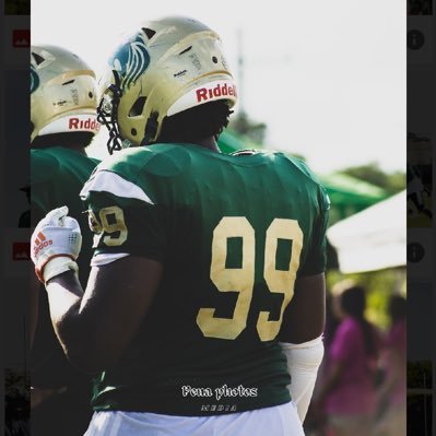 DL•@willistonfb•c/o 2025•3.8 GPA• 6'2 290•6’8 inch wingspan 3 tech•radeniken18@gmail.com•. NCAA ID: 2303824479•