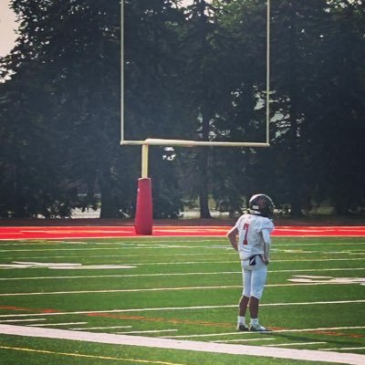 | DB/RB | 🇨🇦’26 - 🇺🇸’27 | Bill Crothers Secondary School - #7 | Scarborough Thunder - OSFL - #33 | 5”7 , 135 lbs | 3.9 GPA | jaydencelis080912@gmail.com |