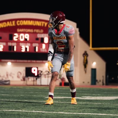 6’3 205 Wr Juco Soph 🌹🏈 21yrs #GlendaleCommunityCollege. @Nick7Moore