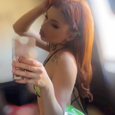 mafxamaddy's profile picture. you can’t even fuck with the bitch she fucks w bosses and shit 😋💧😍