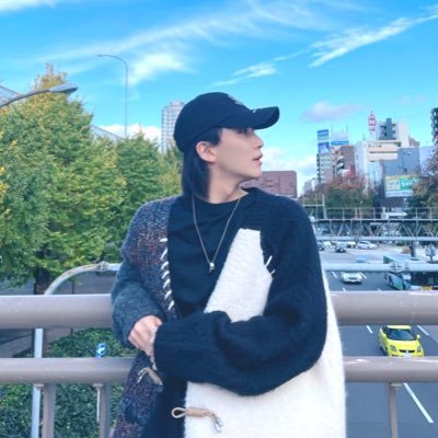 y_o_o_o_n_14's profile picture. 