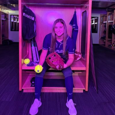 Furman Softball Commit 💜⚔️ ~ 2024 ~ jmhs ~ Bandits Elite Premiere Crowe #18 • shortstop, second base • GPA 4.44 • Email: lologunter18@gmail.com