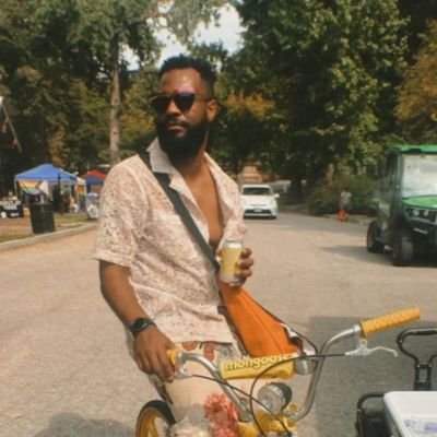 Singer/Song writer
multi media specialist
td the d.p director of photography
#MizzouMafia 👻📸 : Terrancedwayne