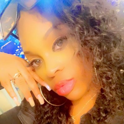 Mother of 2, Lovable, Loyal, Social Worker❤️