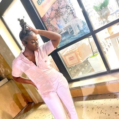 DavisKanaria's profile picture. 👑