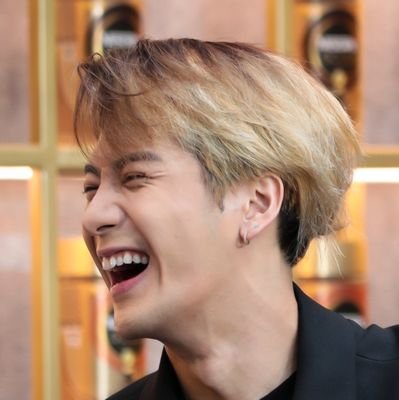 Jackson Wang pics. | @jacksonwang852 王嘉尔,我们爱你。 请保持健康。Jackson Parody Account