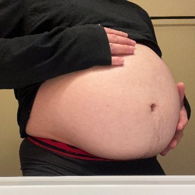 littlebiggainer's profile picture. Small fry gettin BIG. Taken. Here to explore my fetish! Gut pics, belly noise+belch vids, chugs, gorges! 5'3", 190lbs. Goal: 210lbs+
🏳️‍🌈🔞NSFW-MINORS DNI🔞