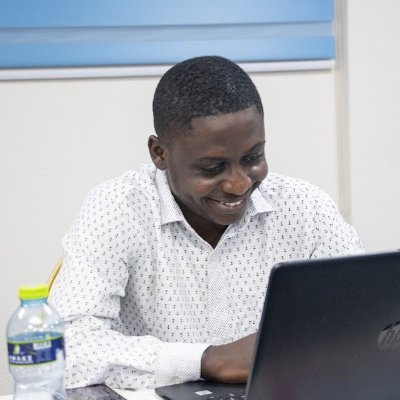 Sports Journalist || Football Commentator || Part-time comedian || Underrate my versatility at your own peril https://t.co/boMPnPVBjk