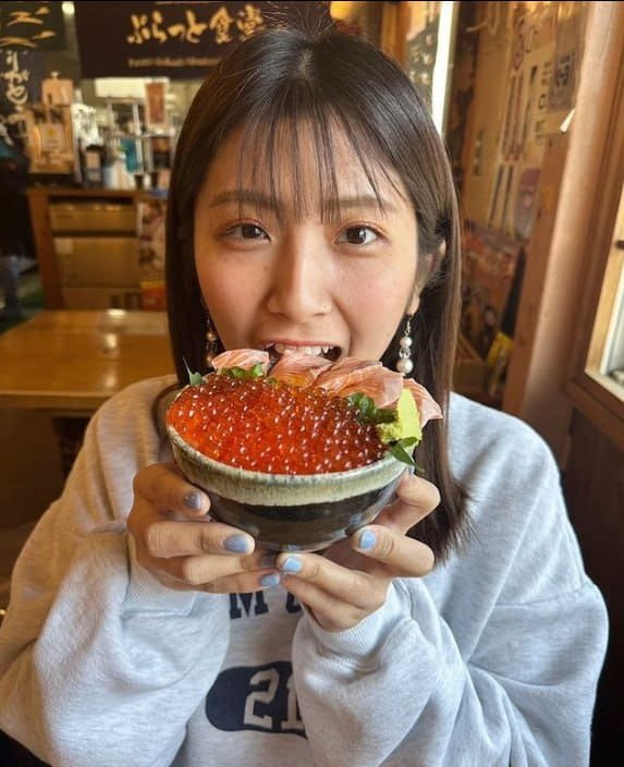 こんにちは、初めまして。友達になれるでしょうか？私たちはお互いの生活の中で興味深いものを共有することができます。可能であればLINEに追加してください。【https://t.co/2b07Rl318I】