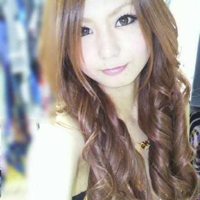 最近童貞くんが気になって仕方ないです♡
優しい人なら年齢とか関係ないんで えっち友達なってくれる方仲良くしてください(*´▽｀*)
真面目に出会い求めてくれる人はDMと写メ送ってね♡