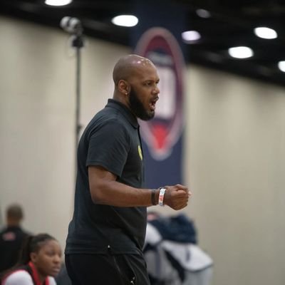 Co-Director and Coach for NOW Elite Nike Basketball Club | RollTide | FlyEaglesFly | Dodger Nation | Lakeshow | nowelitebball
#NoOtherWay #Nike town #Eybl #Eycl