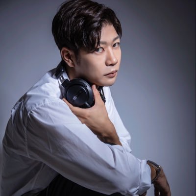 DJ&MC/ MUSIC:EDM .HOUSE.ANIMATION MUSIC etc…/ MAHARAJA ROPPONGI .V2TOKYO.MIX Night etc…/ Offer→DM or Instagram↓ https://t.co/Lg4qNn4Rlf