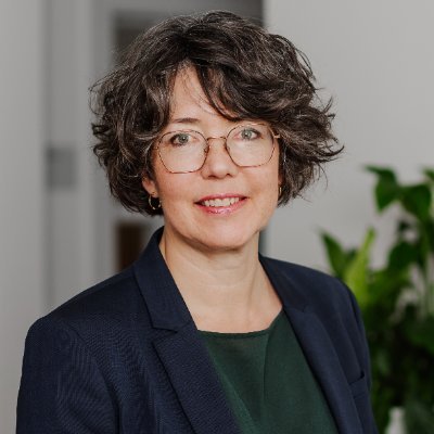Strategisk kommunikatør på #sundpol #uddpol, #arbejdsmarked og #dkpol. Mobil: 81503880