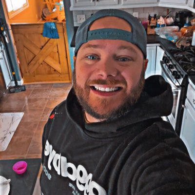 _brewzy's profile picture. 