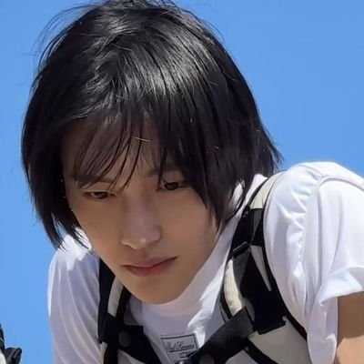 rsievocal's profile picture. but who could stay?