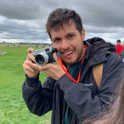 iOS Engineer @Whatsapp prev @Snap @Lyft. English / Spanish / French. Big fan of film photography 📷🎞 opinions are my own 🏳️🌈 #Accessibility