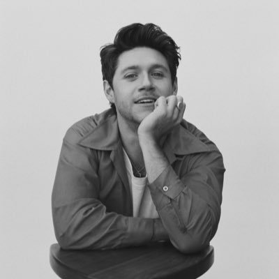 Updates on Niall Horan. The Show is out now!!