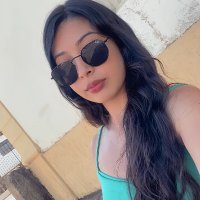 Clara (@claramunique_) 's Twitter Profile