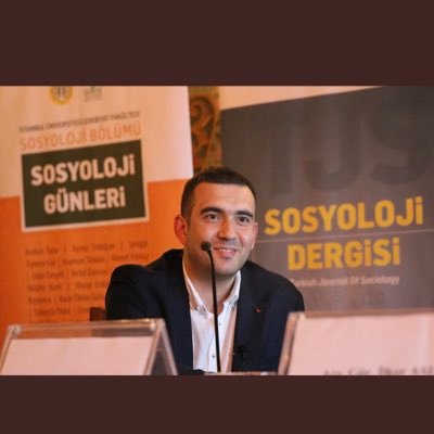 İstanbul Üniversitesi Sosyoloji Bölümü Arş. Gör. ve Doktora öğrencisi, Boğaziçi İşletme (2015) ve İstanbul Hukuk (2019) mezunu, daimi talebe