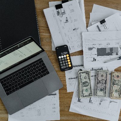 basicincome365's profile picture. 