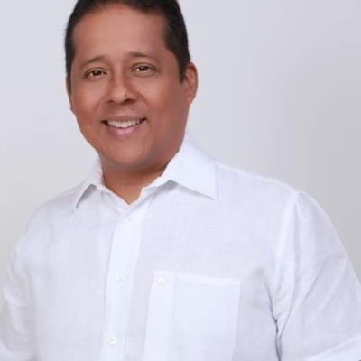 Gobernador de Panamá 2014-18, Abogado PEBROPINSALAW, 
Esposo y Padre de 7 bendecidos hijos