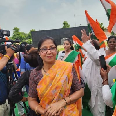 Trainer Soft Skills.

Mahila Morcha SM Co Convener Adhyaksh Ujjwala Yojna Kondli Vidhansabha
 Samaj Sevika, Gaushala Sevika ,
 Secretary Hindu board