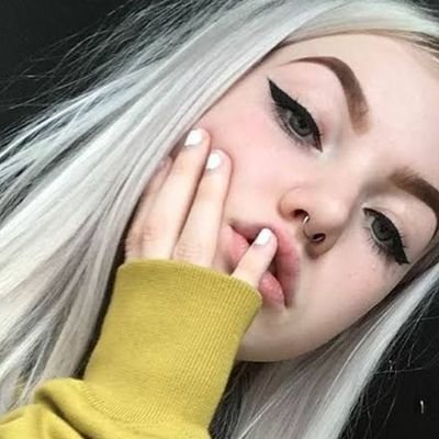 LisaaF_artist Profile Picture