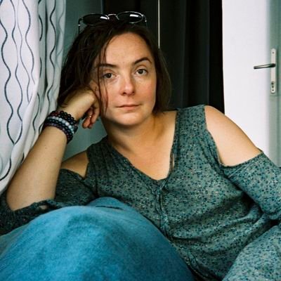 Journaliste ukrainienne.
Interprète de conférence.