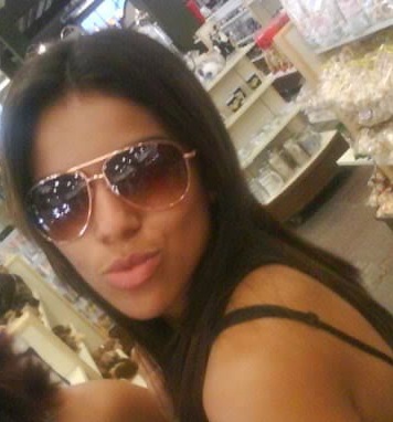 ' ♪♪ ...Desesperado eu Te busco
Frenético acredito
Que a visão da Tua face
É tudo o que eu preciso, eu Te direi
Que vai valer a pena...♪♪ '