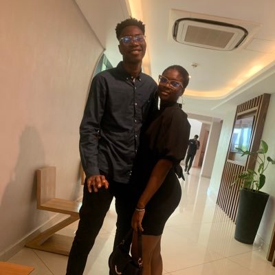 An online vendor for fashion items, an importation coach and a a lover girl 😍 PS: @lolu__x’s wife 🤭