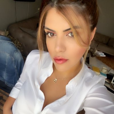 senemozydn's profile picture. avukat