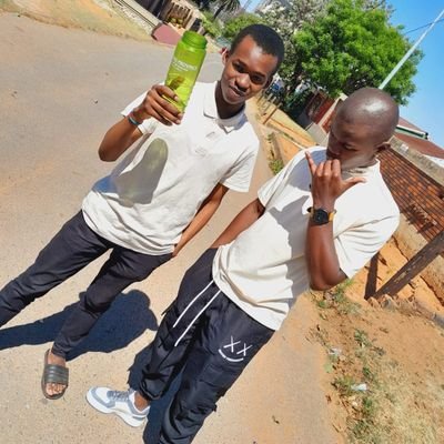 C'DeepS.A|•
Amapiano Producer & Deejay|•
Email:Siyabuleladiniso150@gmail.com|•
081 418 0406|•
Straight Outta Soweto✌️