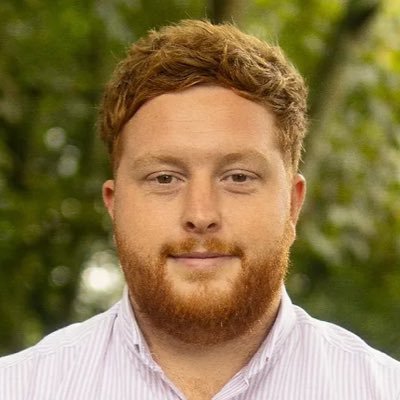 Proud Dad to Louie | Community Manager & YDP Academy Coach @HaverfordwestFC | UEFA A Licence Candidate | L5 ILM | BSc | All views are my own.