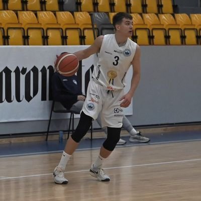 6’2 Guard from Latvia
🏀/ 🇮🇹 🇸🇪