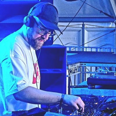 Producer & DJ//DDR Resident//AVA Emerging DJ Winner 23