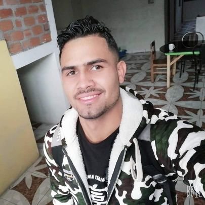 cesarjose2810's profile picture. 