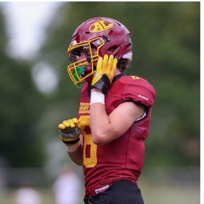 📌Avon Lake|CO 28’|5’10 160 lb|🏈HB/LB|🏀SG/SF|⚾️C/P/3B|