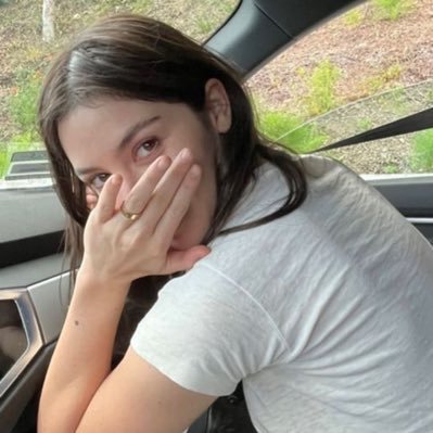 rschbrry's profile picture. cαuse ı'm the greαtest stαr !!