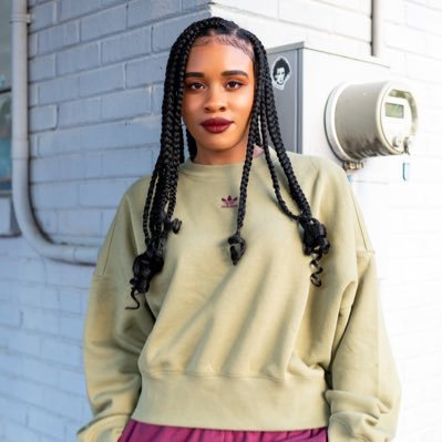 Entertainment Journalist 🍿 Host of The Pop Culture Playbook Podcast