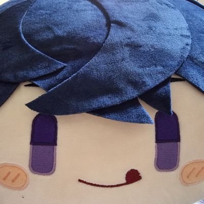 Daphn2000's profile picture. I like sleeping and playing games haha 
also stream at daphnestreams on yt and twitch~