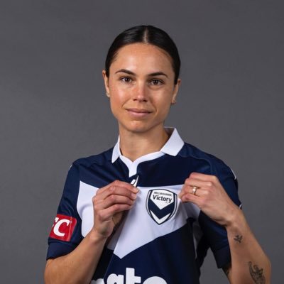 ✖️Melbourne Victory #15 | ✖️New Balance Athlete ✖️Instagram: emmachecker