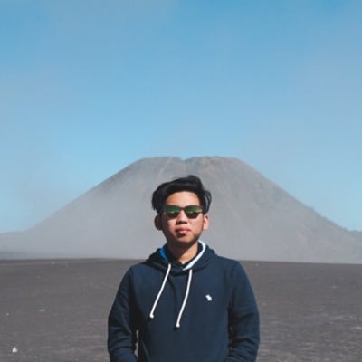 ricoardiya's profile picture. Building https://t.co/b5oBhQCkOX (Customer feedback platform) 💫 and https://t.co/DVCOhxE5XD (Notion blog) 🌱
