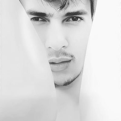 Boy evil hot 🔥
Gay boy
Venta de contenidos
cruising
Orgías
trío
sin leche no hay final feliz