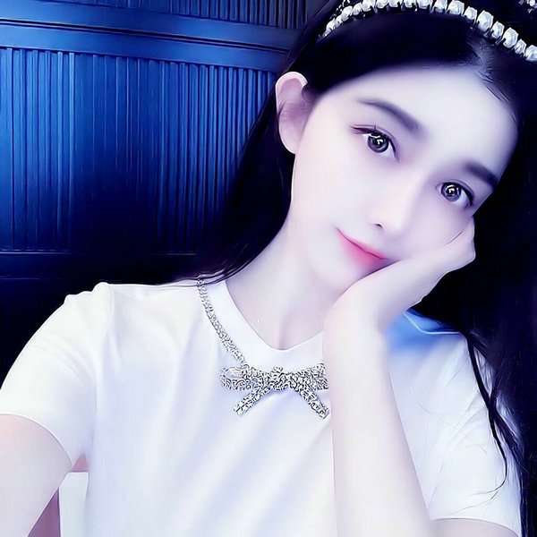 私は一人で日本にいて、今は生活が苦しいので、もしあなたが私の条件を満たすことができれば、私とセックスすることができます。私に会いたいなら、私のLINEを追加してください:cnc841